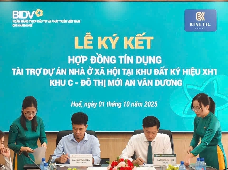 Ký kết hợp đồng tín dụng phát triển nhà ở xã hội tại khu XH1, Khu C Đô thị mới An Vân Dương